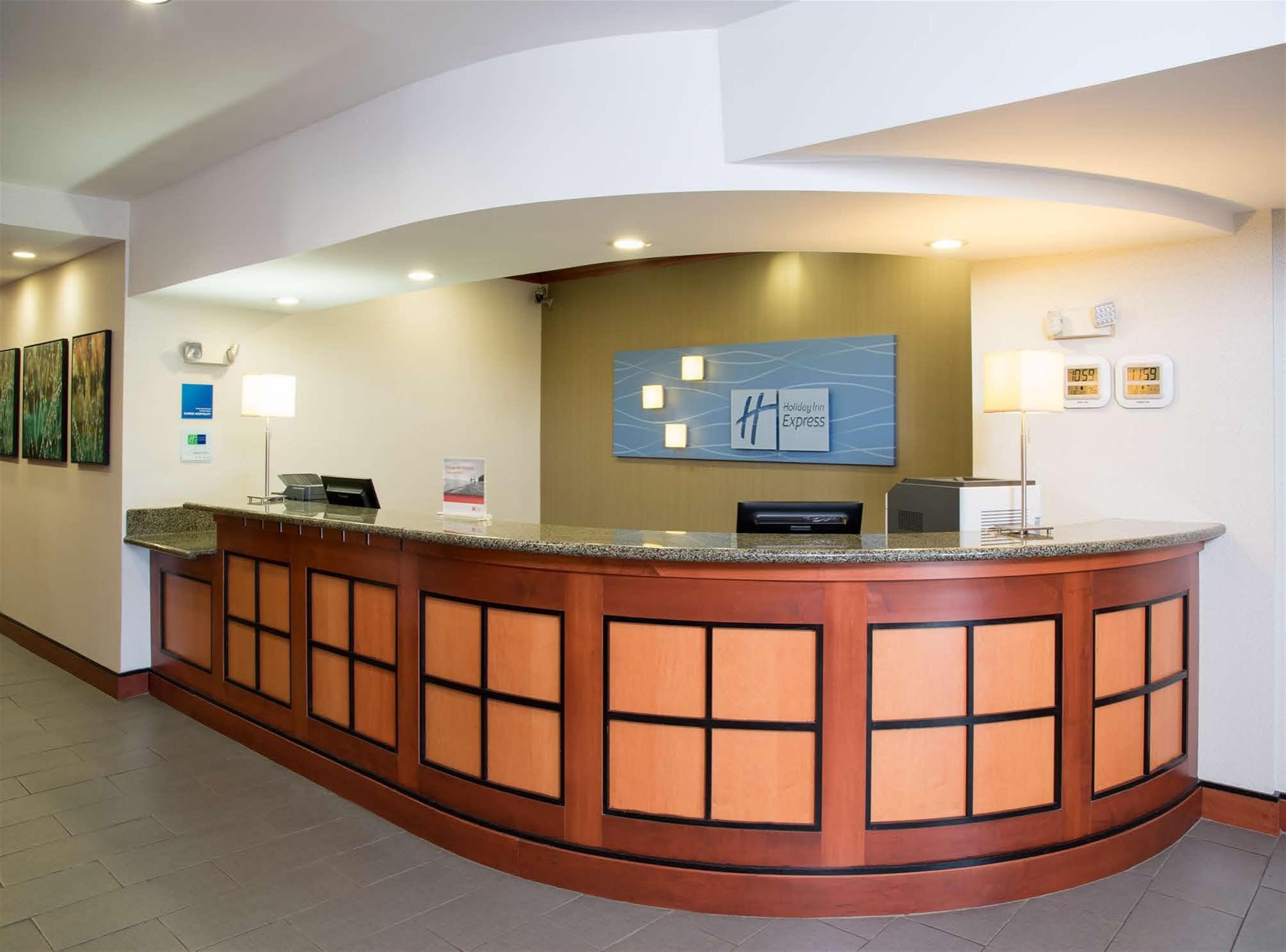 Holiday Inn Express & Suites Danville By Ihg Экстерьер фото